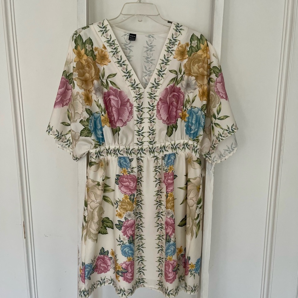 SHEIN Floral Kimono-style Mini Dress in Cream, Pink, Blue & Gold